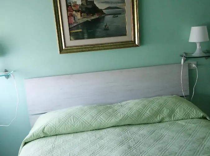 Golfo Dei Poeti Bed and breakfast